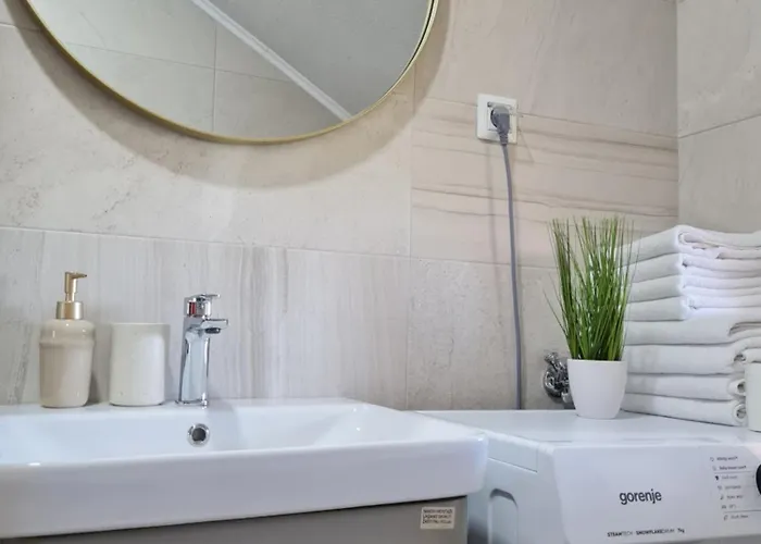 Maya * Сараево